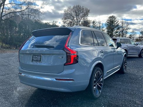 New 2026 Volvo XC90 B6 Plus w/ Protection Package Premier image 2
