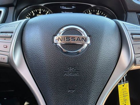 Used 2016 Nissan Rogue S image 33