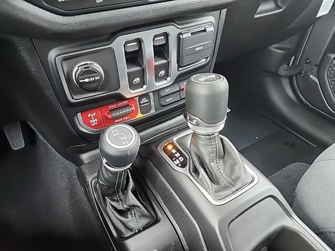 New 2026 Jeep Wrangler Sport AWD/4WD image 30