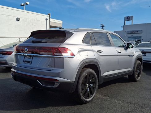 New 2026 Volkswagen Atlas Cross Sport SE AWD/4WD image 4