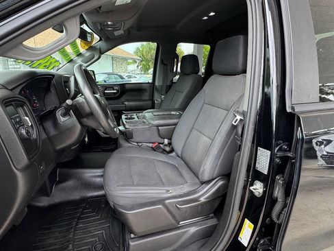 Used 2019 Chevrolet Silverado 1500 Custom w/ Custom Convenience Package image 9
