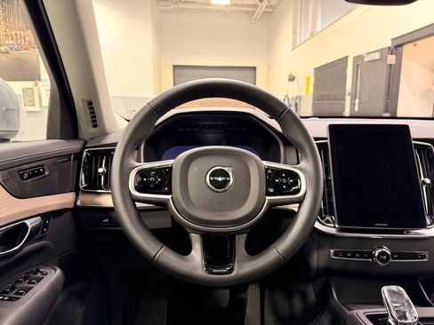 Used 2026 Volvo XC90 B6 Plus AWD/4WD image 22