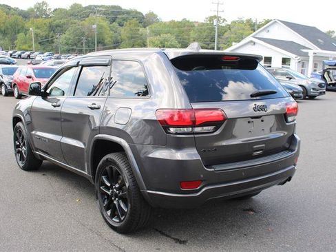 Used 2020 Jeep Grand Cherokee Altitude image 6