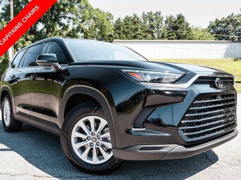 Certified 2025 Toyota Grand Highlander FWD image 1
