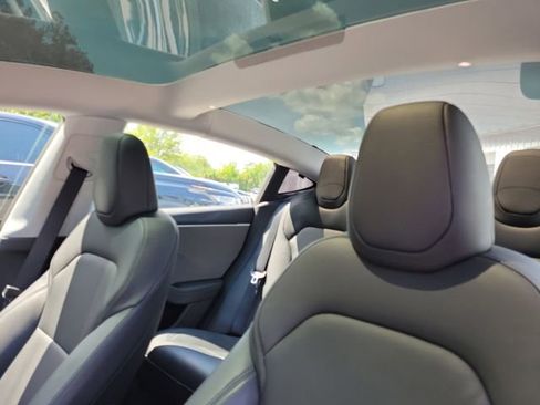 Used 2025 Tesla Model 3 Long Range RWD image 11