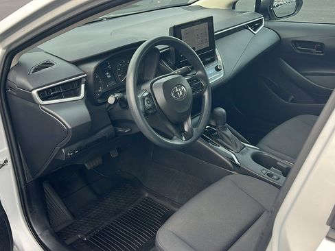 Used 2023 Toyota Corolla LE image 24