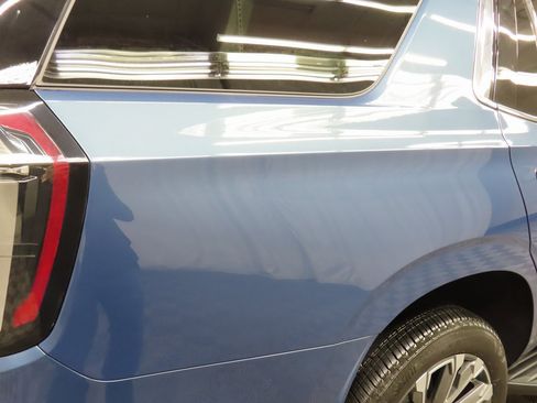 Used 2025 Chevrolet Tahoe High Country image 38