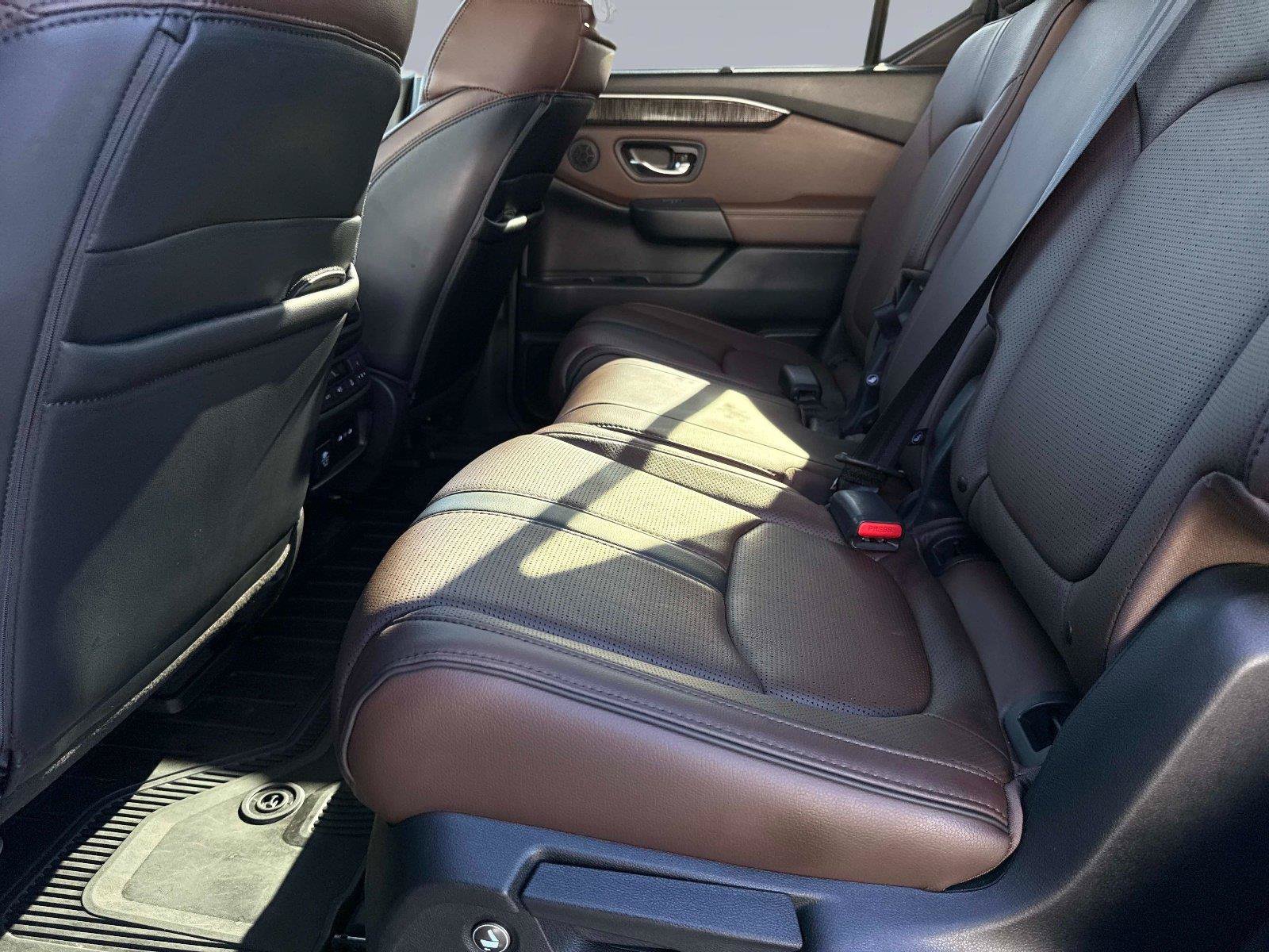 Certified 2024 Honda Pilot Elite image 16