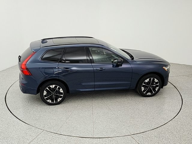 New 2026 Volvo XC60 B5 Plus w/ Climate Package AWD/4WD image 16