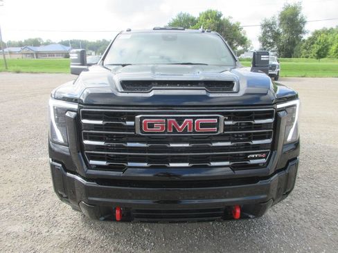 New 2026 GMC Sierra 3500 AT4 AWD/4WD image 12