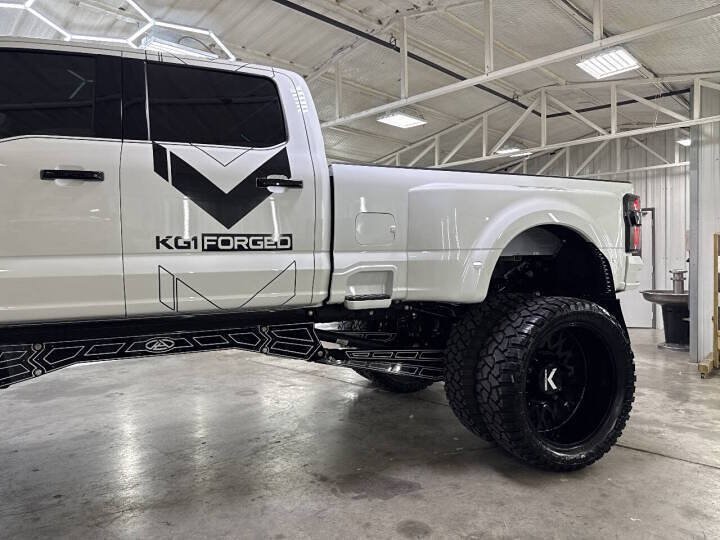 Used 2025 Ford F350 King Ranch w/ Chrome Package AWD/4WD image 4