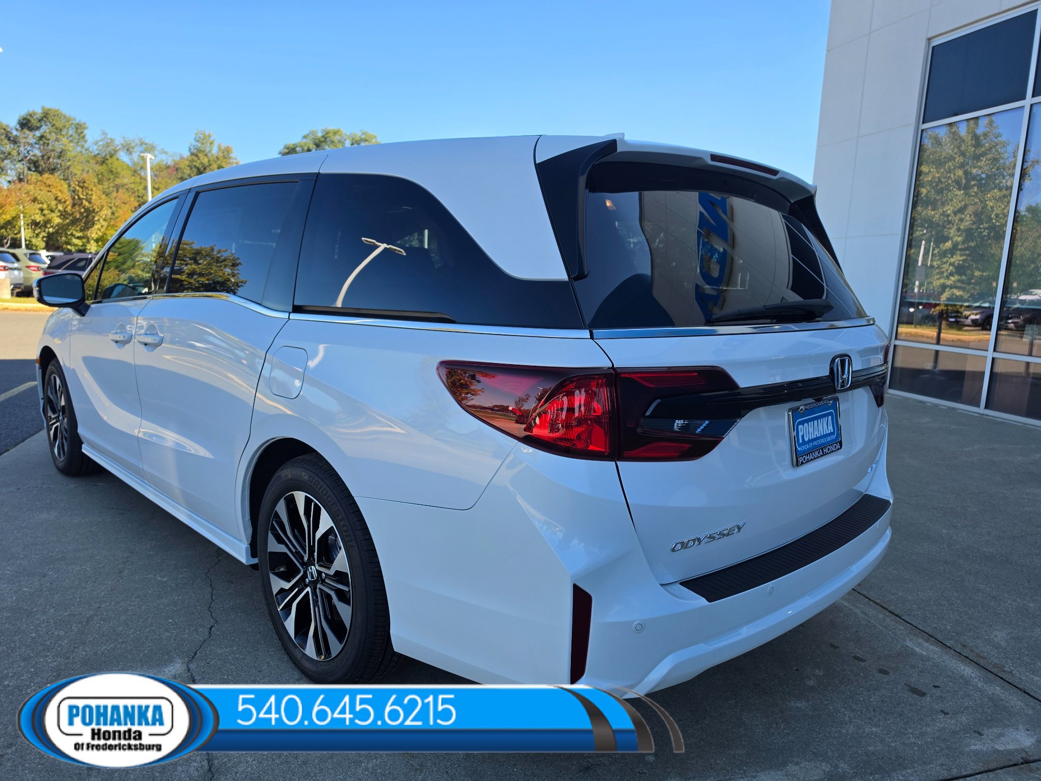 New 2027 Honda Odyssey Elite image 4