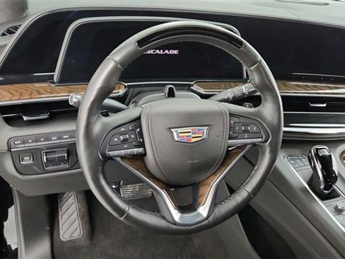 Certified 2024 Cadillac Escalade Sport Platinum image 13