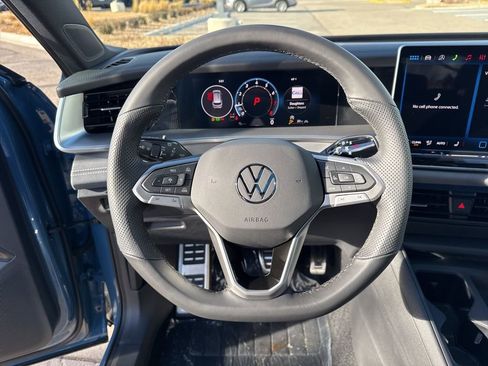 New 2026 Volkswagen Tiguan SE R-Line image 14