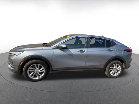 Used 2025 Buick Envista Preferred image 18
