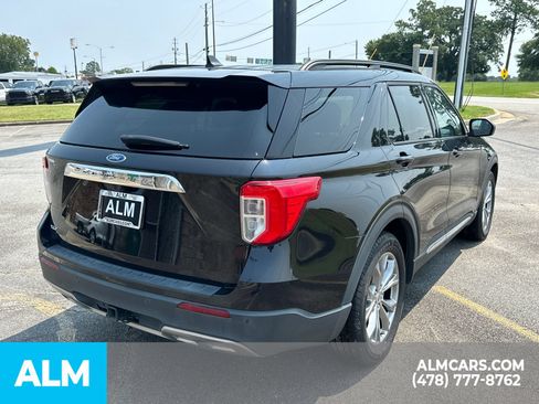 Used 2023 Ford Explorer XLT w/ Equipment Group 202A RWD image 5