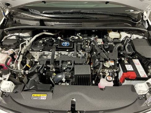 Used 2024 Toyota Corolla LE image 7