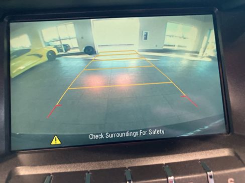 Used 2017 GMC Terrain SLE image 18