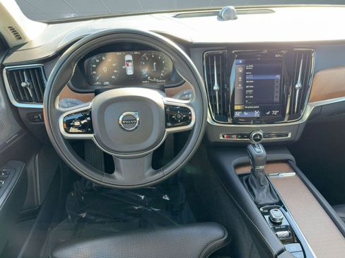 Used 2018 Volvo S90 T6 Inscription image 28