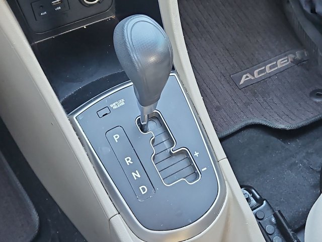 Used 2015 Hyundai Accent GLS w/ Option Group 02 FWD image 10