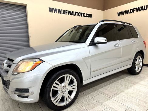 Used 2014 Mercedes-Benz GLK 350 2WD image 2