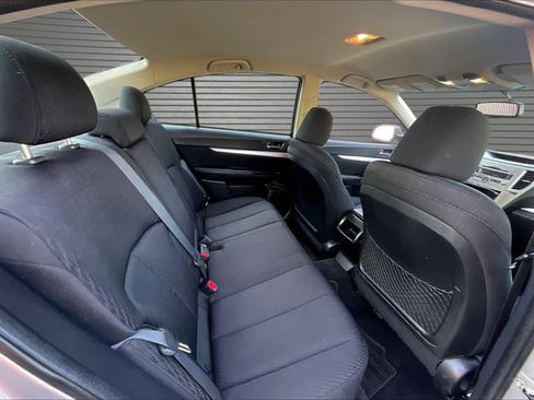Used 2010 Subaru Legacy 2.5i Premium image 23