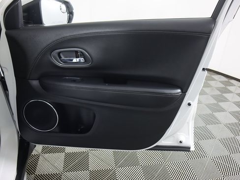 Used 2022 Honda HR-V EX-L image 23