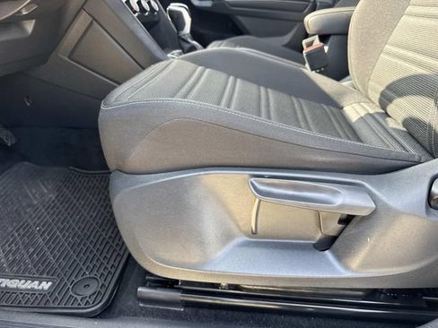 Used 2022 Volkswagen Tiguan S AWD/4WD image 16