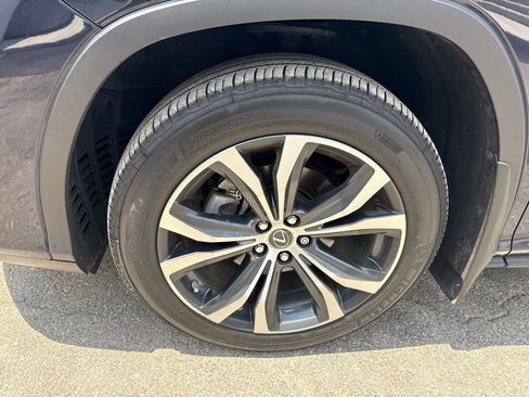 Used 2020 Lexus RX 350L Premium w/ Premium Package AWD/4WD image 12