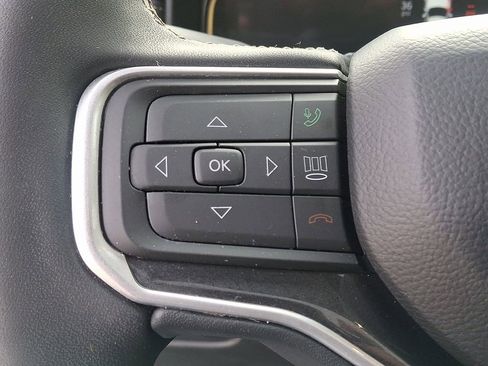 Used 2024 Jeep Wagoneer 4WD w/ Premium Group I image 23