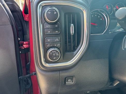 Used 2019 Chevrolet Silverado 1500 LT Trail Boss AWD/4WD image 14
