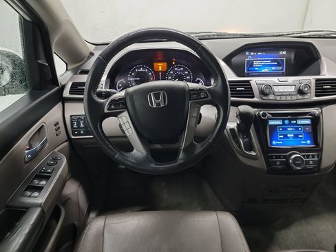 Used 2016 Honda Odyssey Touring Elite image 16