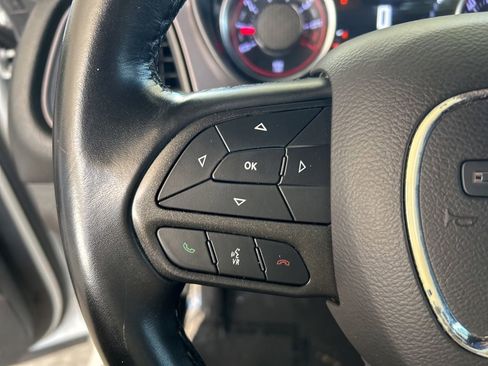 Used 2023 Dodge Challenger SXT image 40