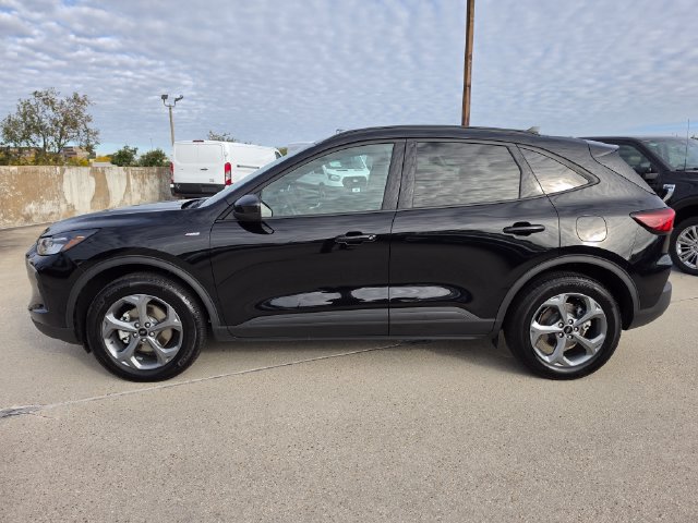 Used 2025 Ford Escape ST-Line Select AWD/4WD image 8
