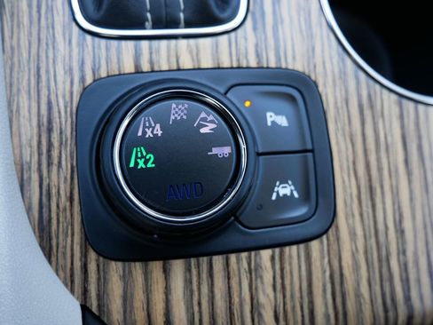 Used 2019 GMC Acadia Denali w/ Technology Package image 23