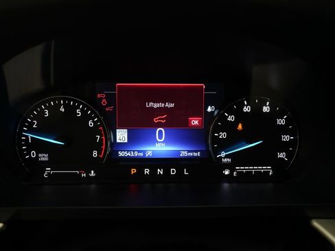 Used 2022 Ford Explorer XLT AWD/4WD image 2