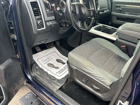 Used 2016 RAM 1500 Classic SLT w/ Luxury Group image 10