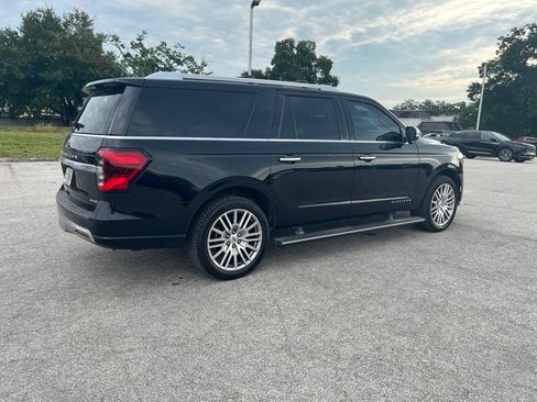 Used 2022 Ford Expedition Max Platinum AWD/4WD image 3