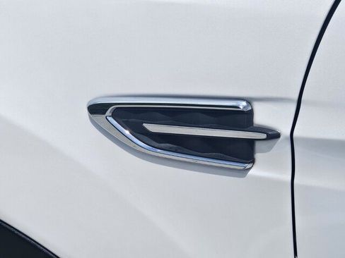 Used 2019 Ford Escape Titanium FWD image 33