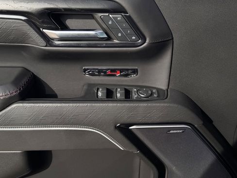 Used 2024 GMC Sierra 1500 AT4X image 24