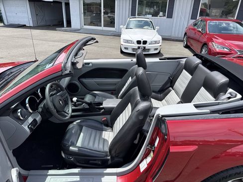 Used 2008 Ford Mustang GT Premium RWD image 16