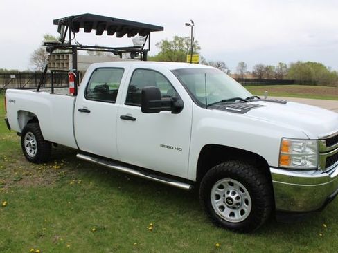 Used 2014 Chevrolet Silverado 3500 W/T image 1