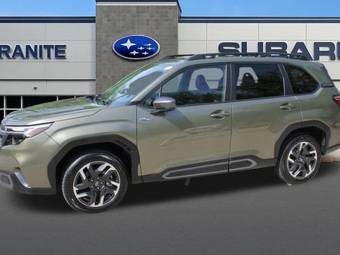 Used 2025 Subaru Forester Limited AWD/4WD image 6