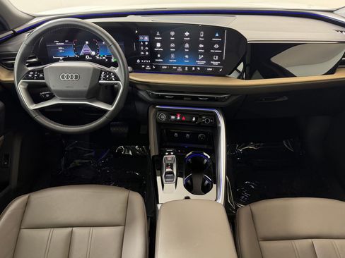 Used 2025 Audi Q5 Premium w/ Convenience Package AWD/4WD image 14
