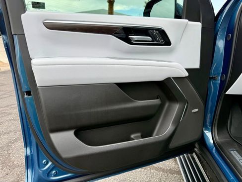 New 2026 Chevrolet Tahoe Premier image 22