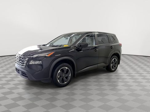 Certified 2025 Nissan Rogue SV image 6