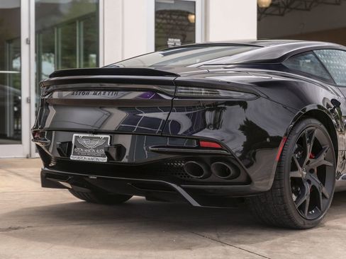 Used 2019 Aston Martin DBS Superleggera image 10
