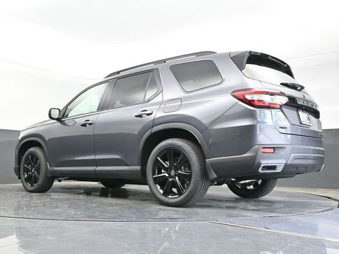 Used 2025 Honda Pilot Black Edition image 22