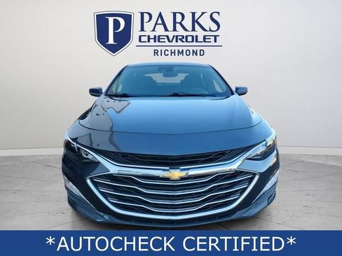 Used 2020 Chevrolet Malibu LT image 2