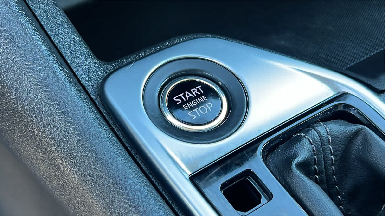 Used 2024 Nissan Sentra SV FWD image 17